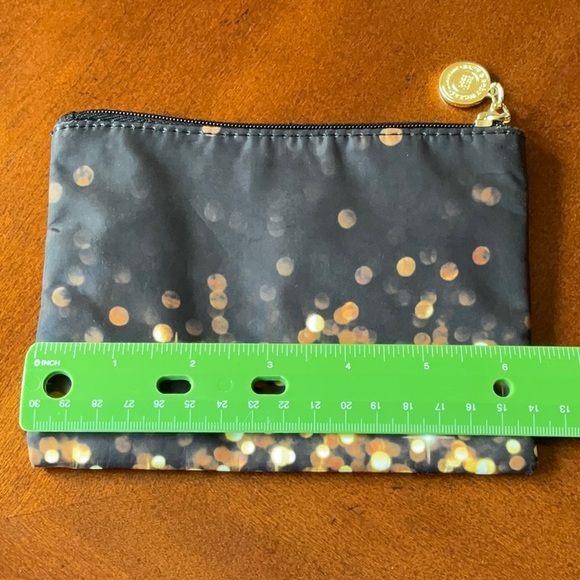 🎉FREE WITH $20 PURCHASE🎉 just add 1 free item to your $20 bundle or over 💕 - Picture 6 of 8